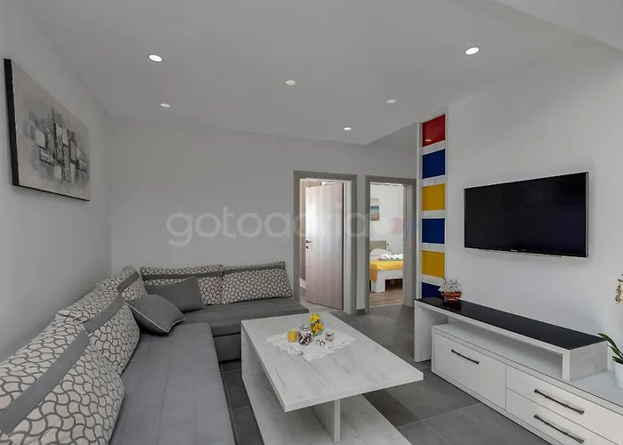 Luxury Poseidon - Free Parking Μακάρσκα