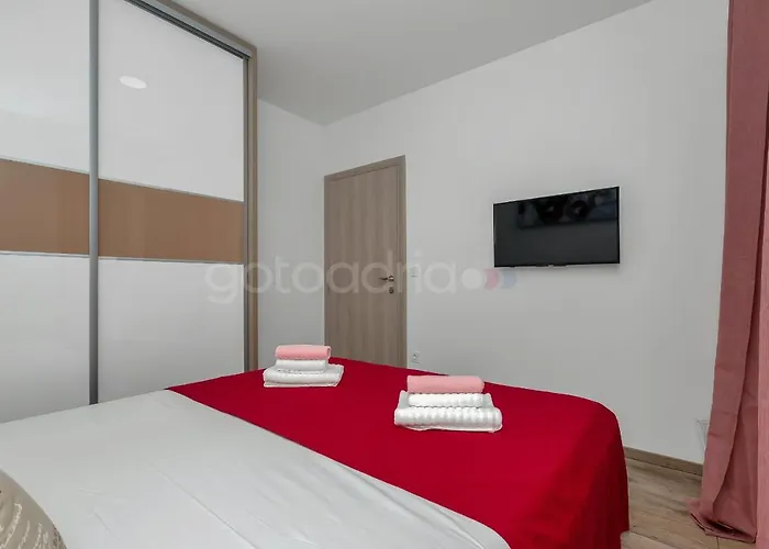 Luxury Poseidon - Free Parking * Μακάρσκα