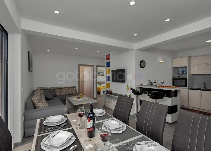 Luxury Poseidon - Free Parking Makarska