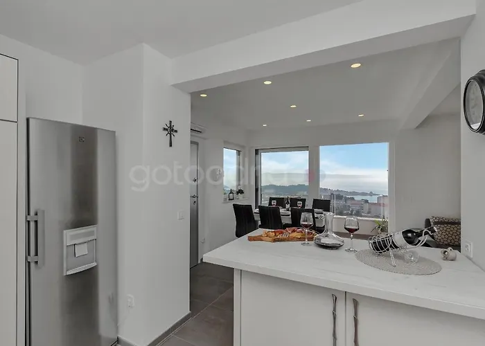 Apartment Luxury Poseidon - Free Parking *