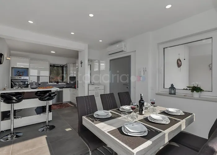 Apartman Luxury Poseidon - Free Parking