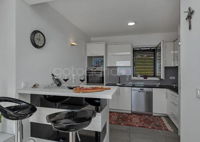 Luxury Poseidon - Free Parking *